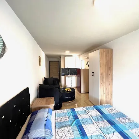 Melek Apartment *