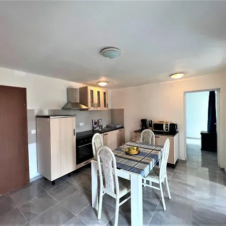 Apartment Melek Medulin